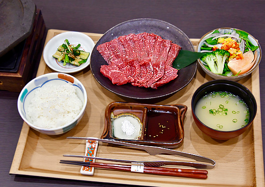 国産牛溶岩焼き御膳